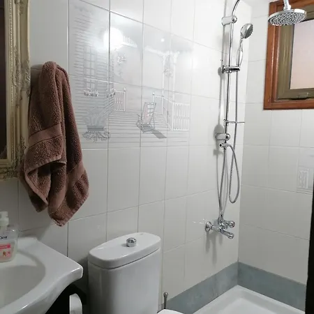 The Host - Women And Couples Only Homestay Paphos