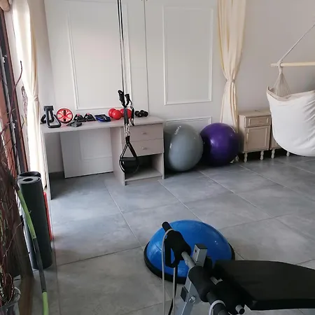 The Host - Women And Couples Only Kwatera prywatna Pafos
